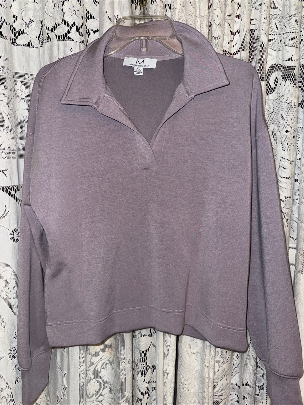 Magaschoni lavender V- Collar Pullover